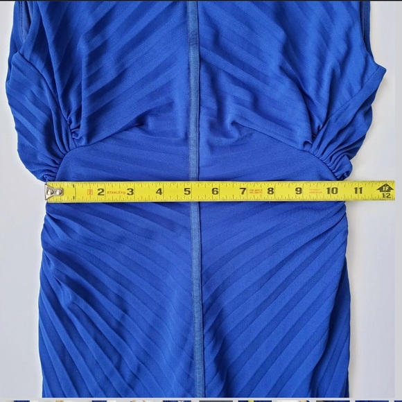 Halston Heritage Sunburst Sheath Dress - Picture 7 of 12